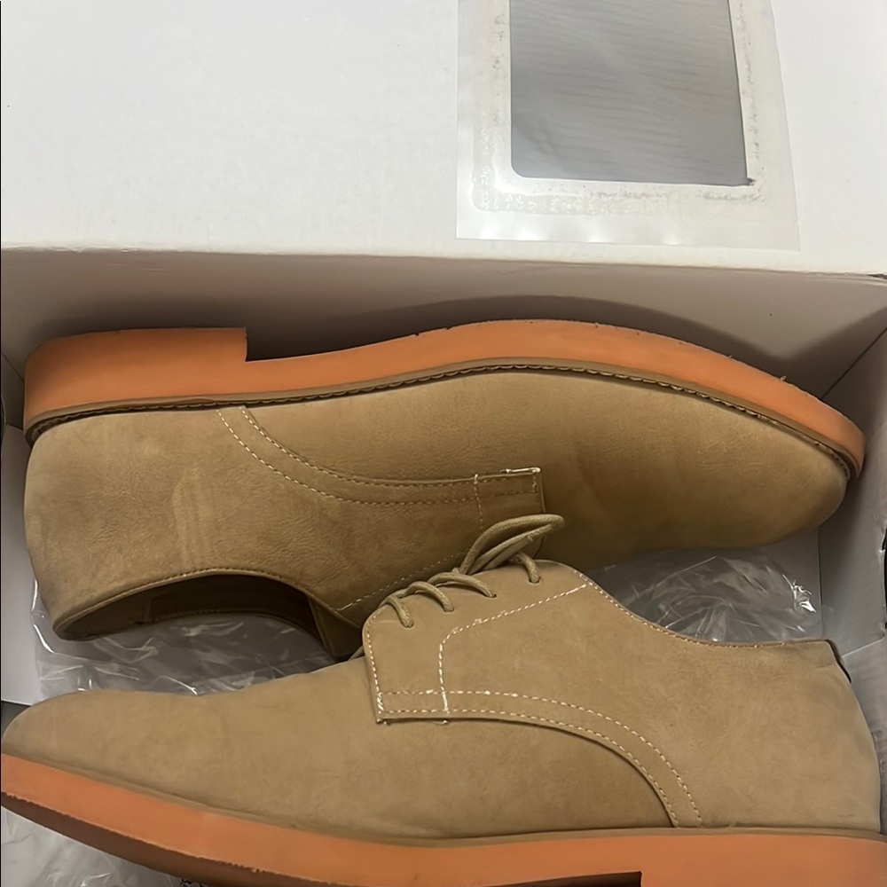 Club Room Tan Oxfords with Suede Finish excellent condition